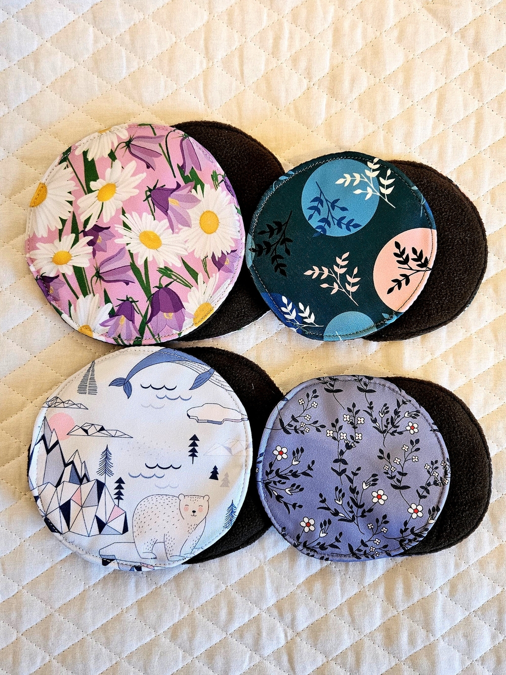 Reusable Nursing Pads - Bamboo Charcoal Set - 10cm & 12cm - 8 pieces